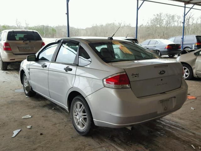 1FAHP35N48W115641 - 2008 FORD FOCUS SE SILVER photo 3