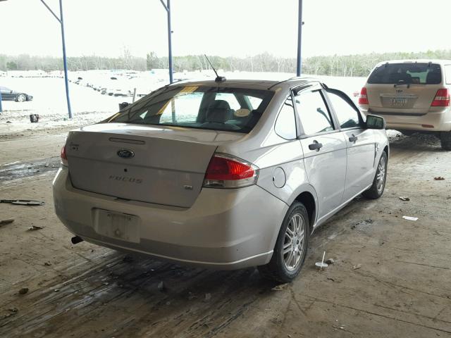 1FAHP35N48W115641 - 2008 FORD FOCUS SE SILVER photo 4