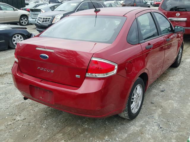 1FAHP3FN7AW209159 - 2010 FORD FOCUS SE RED photo 4