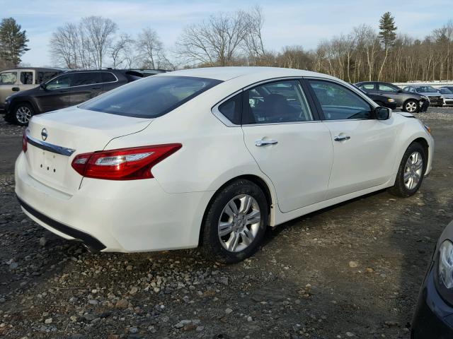 1N4AL3AP5HC233011 - 2017 NISSAN ALTIMA 2.5 WHITE photo 4