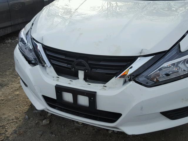 1N4AL3AP5HC233011 - 2017 NISSAN ALTIMA 2.5 WHITE photo 9