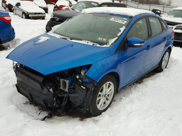 1FADP3F27HL243439 - 2017 FORD FOCUS SE BLUE photo 2