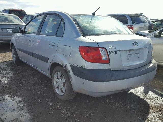 KNADE123166176994 - 2006 KIA RIO SILVER photo 3