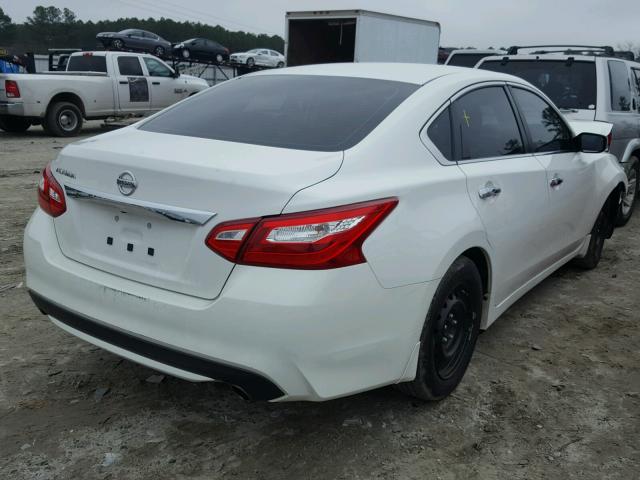 1N4AL3AP2GC142941 - 2016 NISSAN ALTIMA 2.5 WHITE photo 4