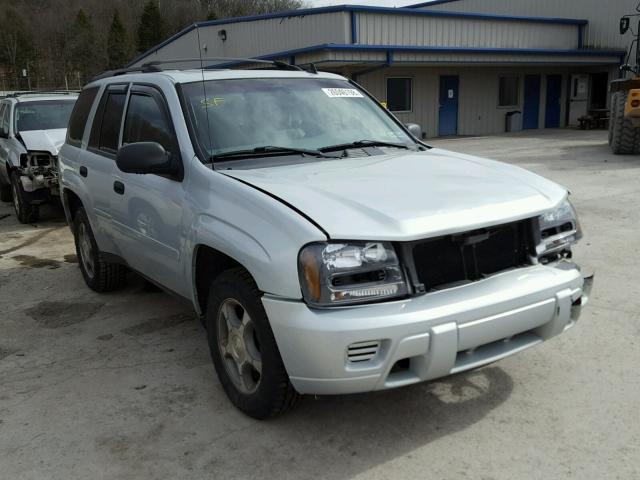 1GNDT13S772163505 - 2007 CHEVROLET TRAILBLAZE GRAY photo 1