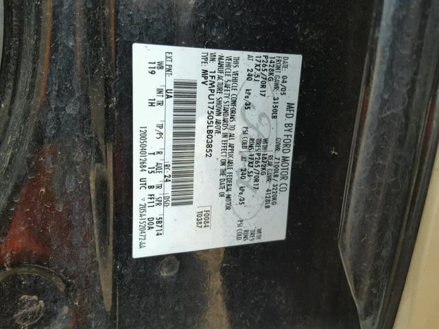 1FMPU17505LB03852 - 2005 FORD EXPEDITION BLACK photo 10