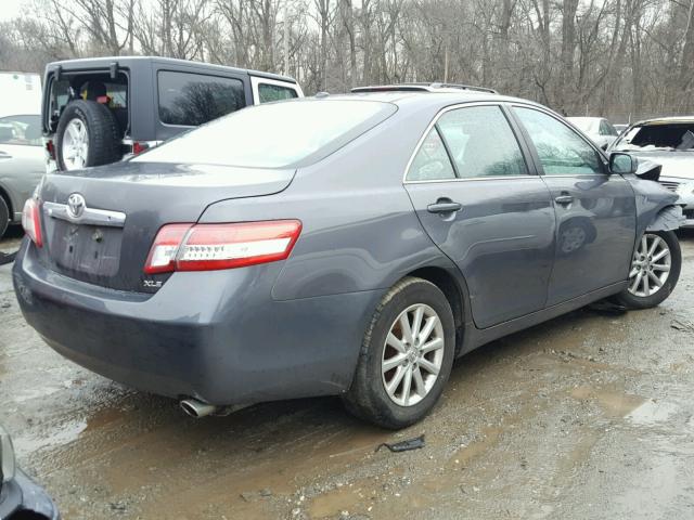 4T4BF3EKXBR179566 - 2011 TOYOTA CAMRY BASE GRAY photo 4