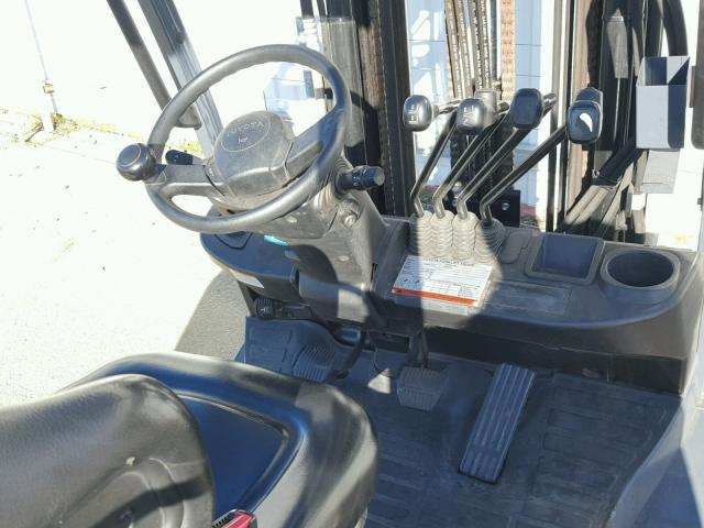 67970 - 2015 TOYOTA FORKLIFT ORANGE photo 5