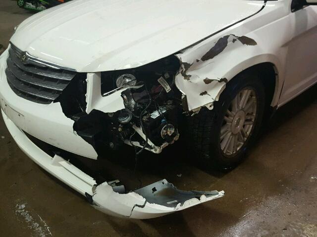 1C3LC66K58N225324 - 2008 CHRYSLER SEBRING LI WHITE photo 9