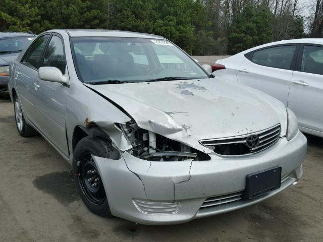 4T1BE32K45U425386 - 2005 TOYOTA CAMRY LE SILVER photo 1