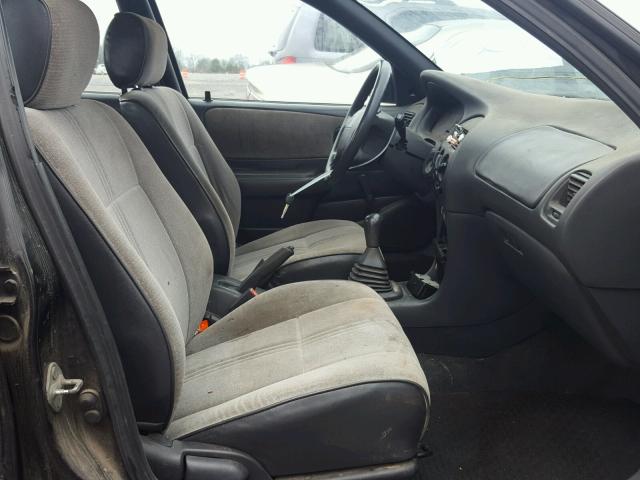 1Y1SK526XVZ459990 - 1997 GEO PRIZM BASE BLACK photo 5