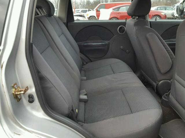 KL1TD66677B747990 - 2007 CHEVROLET AVEO BASE Srebrny zdjęcie 6