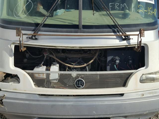 1GBLP37J3W3302533 - 1998 HOLI VACATIONER Բեժ լուսանկար 7