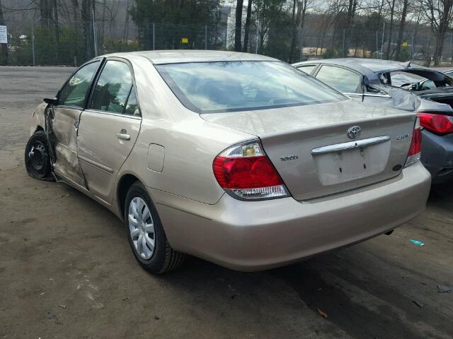 4T1BE32K95U945213 - 2005 TOYOTA CAMRY LE GOLD photo 3