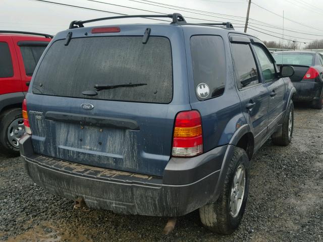 1FMYU93155KA02897 - 2005 FORD ESCAPE XLT BLUE photo 4