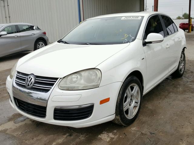 3VWEF71K17M197018 - 2007 VOLKSWAGEN JETTA WOLF WHITE photo 2