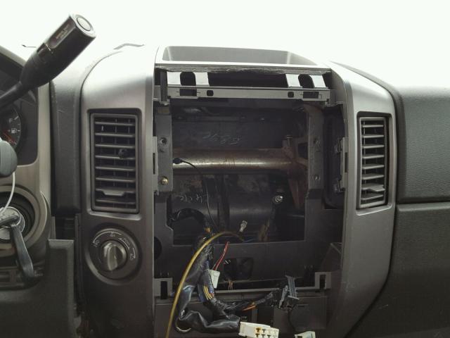 1N6AA06B24N559002 - 2004 NISSAN TITAN XE BLACK photo 9