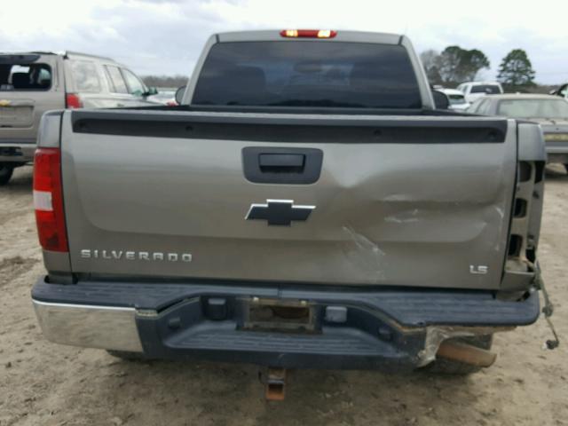 1GCEK14C07Z567387 - 2007 CHEVROLET SILVERADO GRAY photo 6