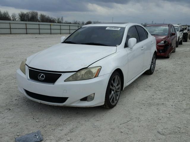 JTHBK262285069549 - 2008 LEXUS IS 250 WHITE photo 2