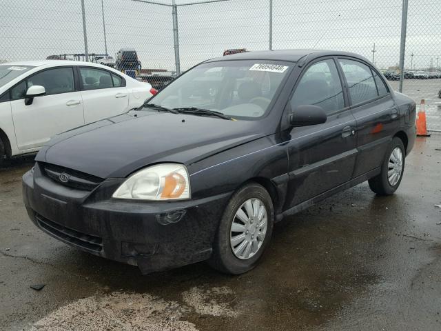 KNADC125946330565 - 2004 KIA RIO BLACK photo 2