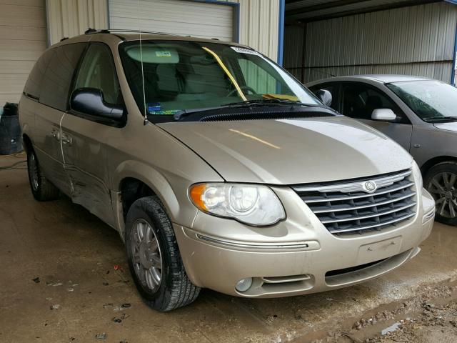 2C8GP64L95R430834 - 2005 CHRYSLER TOWN & COU SILVER photo 1