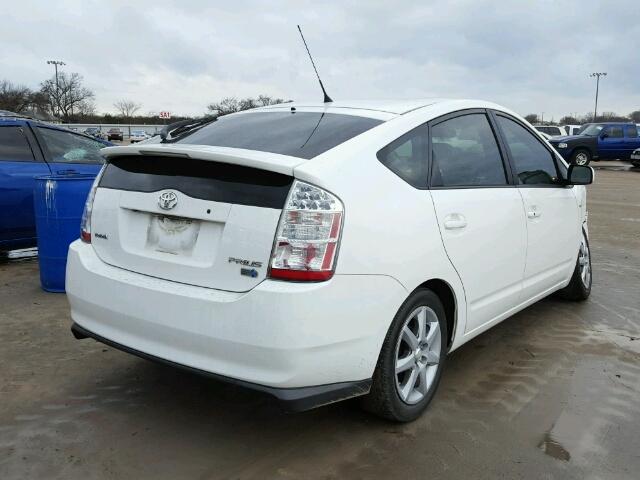 JTDKB20U573272828 - 2007 TOYOTA PRIUS WHITE photo 4