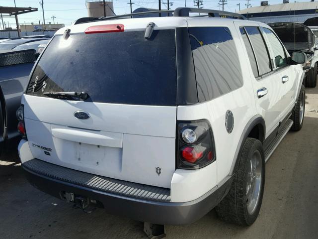 1FMZU63W02UC83554 - 2002 FORD EXPLORER X WHITE photo 4