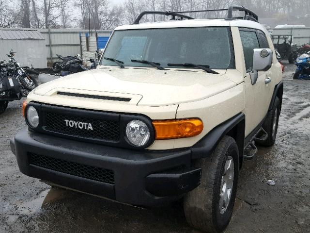 JTEBU11F19K069427 - 2009 TOYOTA FJ CRUISER TAN photo 2