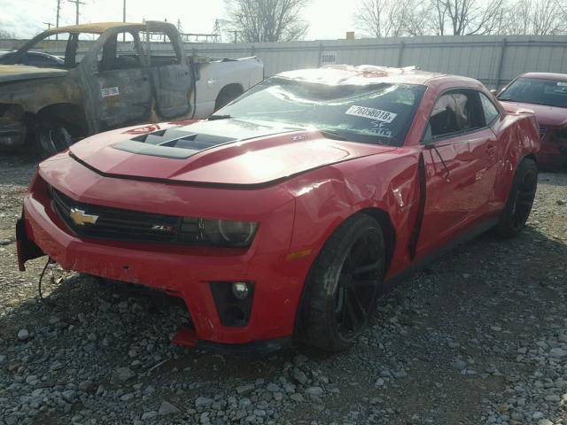 2G1FL1EP4F9800577 - 2015 CHEVROLET CAMARO ZL1 RED photo 2