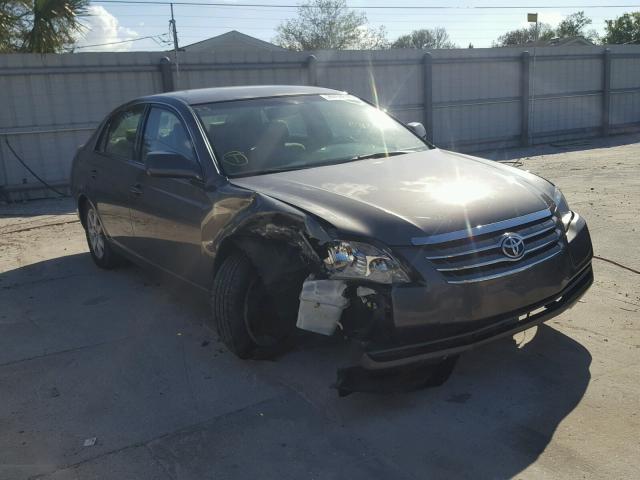 4T1BK36B25U052979 - 2005 TOYOTA AVALON XL GRAY photo 1