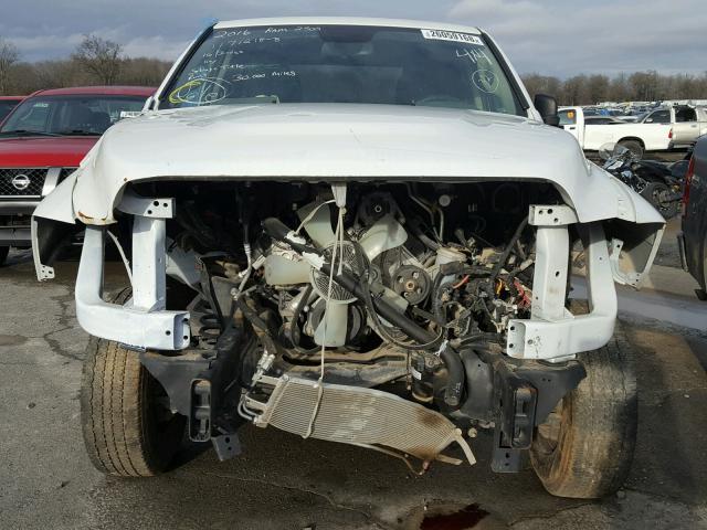 3C6TR5HT1GG375004 - 2016 RAM 2500 ST WHITE photo 9