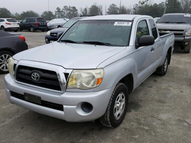 5TETX22N05Z080422 - 2005 TOYOTA TACOMA ACC SILVER photo 2