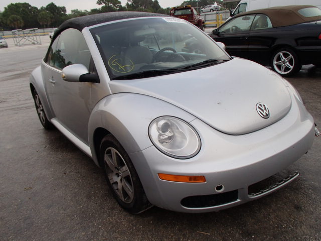 3VWRF31Y56M308618 - 2006 VOLKSWAGEN NEW BEETLE SILVER photo 1