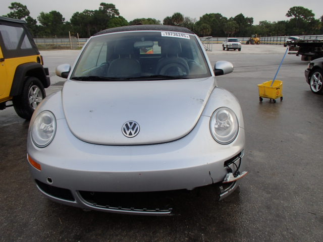 3VWRF31Y56M308618 - 2006 VOLKSWAGEN NEW BEETLE SILVER photo 10