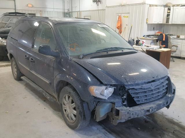 2C8GP54L65R182049 - 2005 CHRYSLER TOWN & COU BLUE photo 1