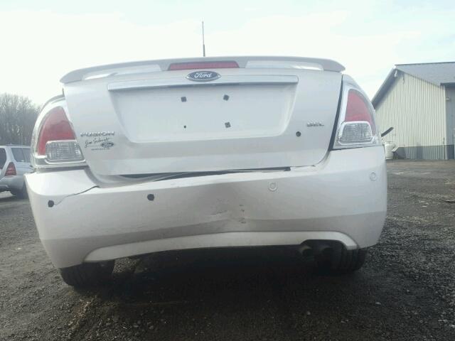 3FAHP08Z69R111060 - 2009 FORD FUSION SEL WHITE photo 9