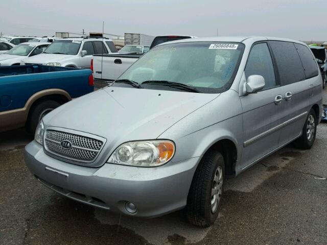 KNDUP132656638922 - 2005 KIA SEDONA EX SILVER photo 2