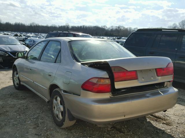 1HGCG1653XA027684 - 1999 HONDA ACCORD EX GOLD photo 3