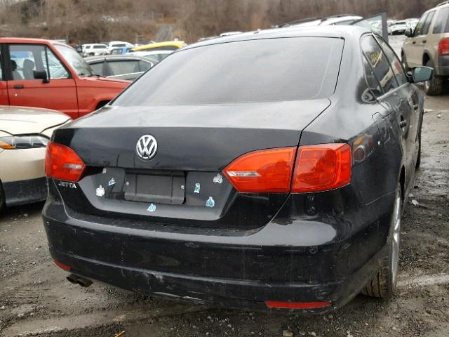 3VW2K7AJ8BM059586 - 2011 VOLKSWAGEN JETTA BASE BLACK photo 4