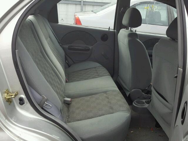 KL1TD52685B308441 - 2005 CHEVROLET AVEO BASE SILVER photo 6