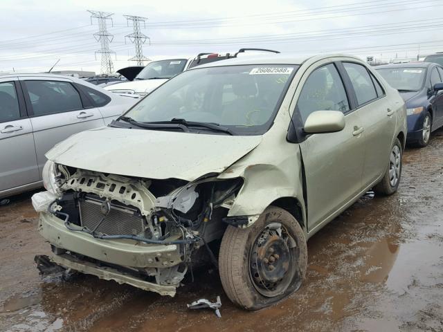 JTDBT903784010494 - 2008 TOYOTA YARIS GREEN photo 2