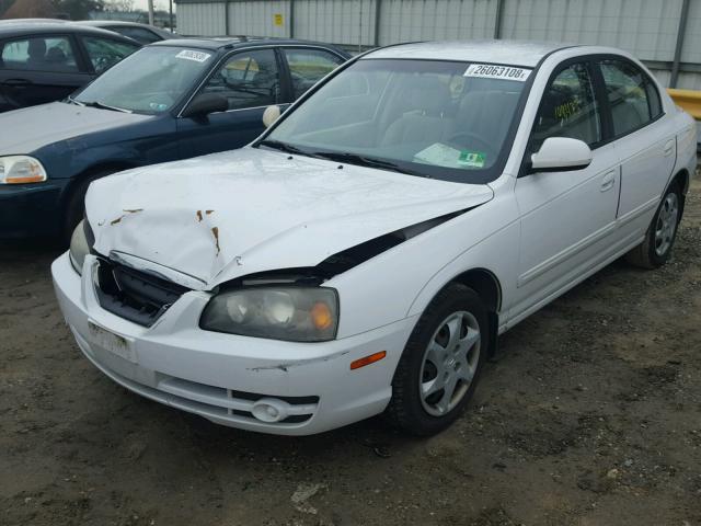 KMHDN46D25U110452 - 2005 HYUNDAI ELANTRA GL WHITE photo 2