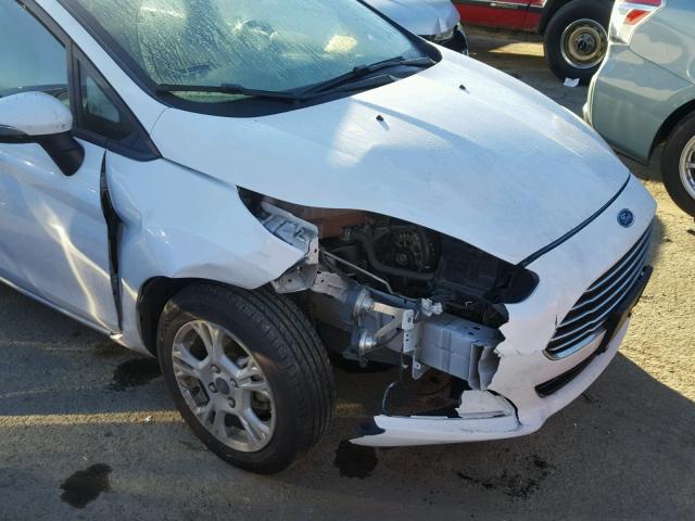 3FADP4EJ8FM208421 - 2015 FORD FIESTA SE WHITE photo 9