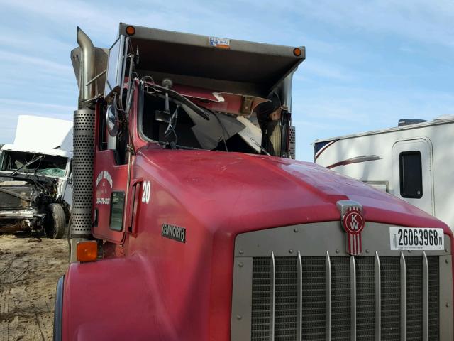 1NKDXBTX94J071259 - 2004 KENWORTH CONSTRUCTI RED photo 10