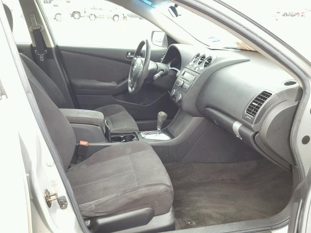 1N4AL2AP0AN526478 - 2010 NISSAN ALTIMA BAS SILVER photo 5