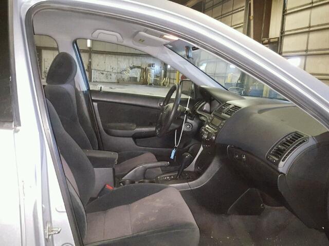 1HGCM56445A023678 - 2005 HONDA ACCORD LX SILVER photo 5