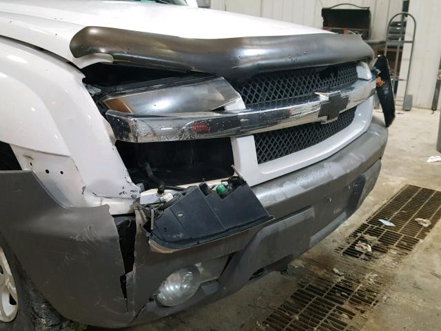 3GNEK13T62G142466 - 2002 CHEVROLET AVALANCHE WHITE photo 9