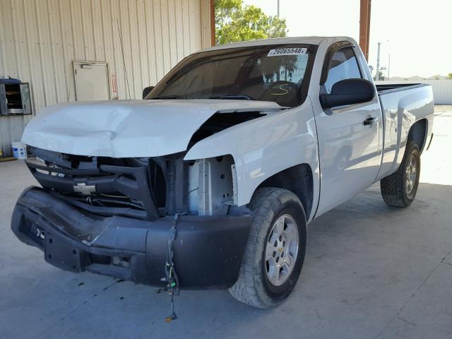 1GCEC14C47Z563078 - 2007 CHEVROLET SILVERADO WHITE photo 2