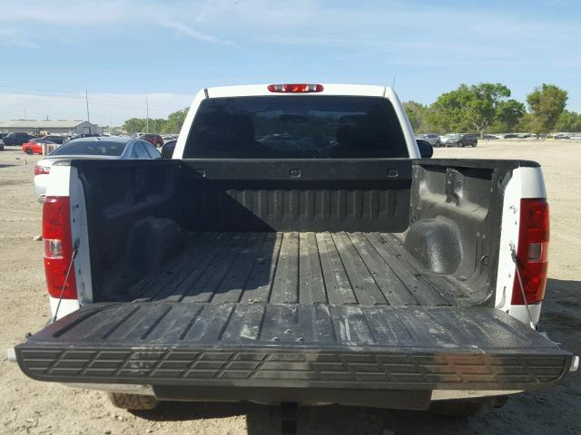 1GCEC14C47Z563078 - 2007 CHEVROLET SILVERADO WHITE photo 6