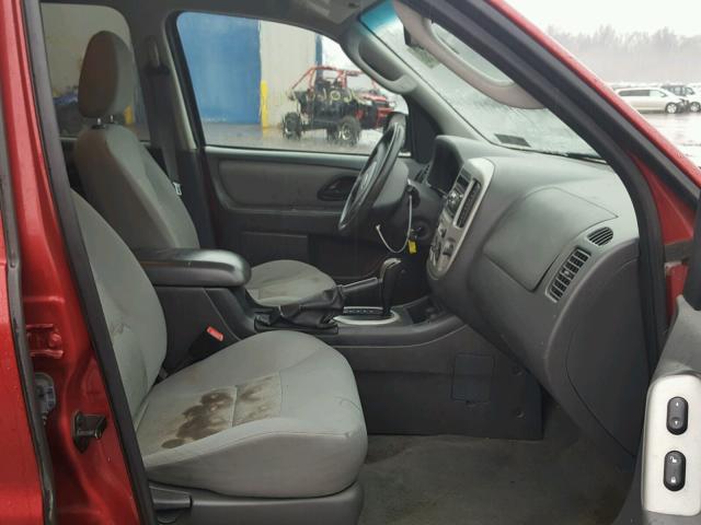 1FMYU93166KD53898 - 2006 FORD ESCAPE XLT RED photo 5
